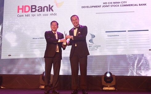 HDBank vinh dự nhận danh hiệu 'Nơi làm việc tốt nhất Châu Á'