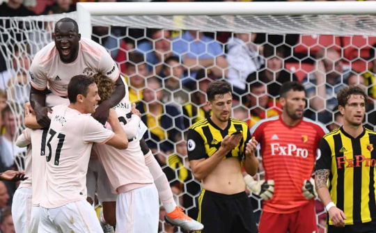 MU chiến thắng: Mourinho và niềm tin từ những người bạn