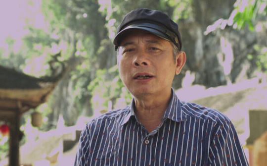 Nghệ sĩ Việt khóc nghẹn tiễn đưa 'ông trùm' phim hài Tết Phạm Đông Hồng