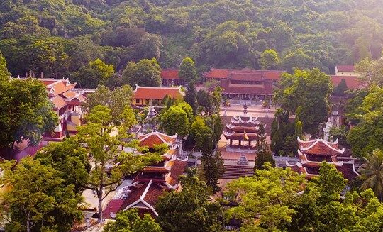 Quần thể danh thắng cảnh chùa Hương đón bằng xếp hạng Di tích Quốc gia đặc biệt