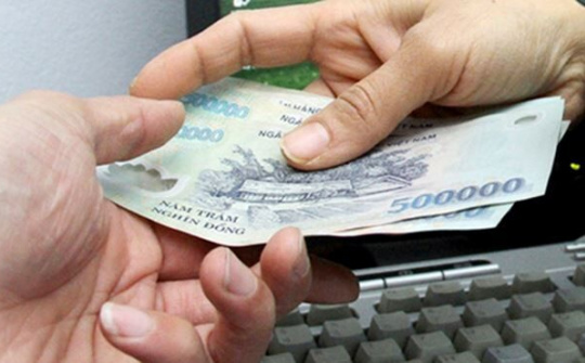 Thêm một cán bộ công an bị tố 'gợi ý vòi tiền' !?