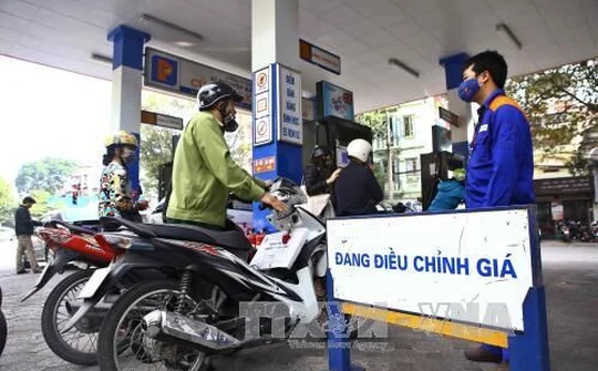 Giá xăng dầu đồng loạt tăng từ 15h chiều ngày 21/9
