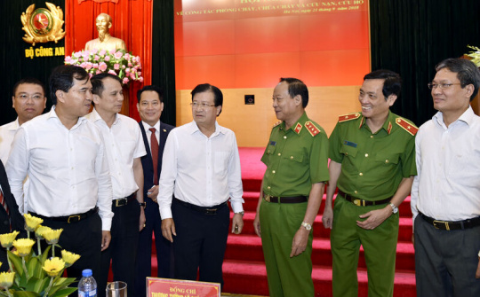 Phó Thủ tướng Trịnh Đình Dũng dự Hội nghị trực tuyến về phòng cháy chữa cháy và cứu hộ, cứu nạn