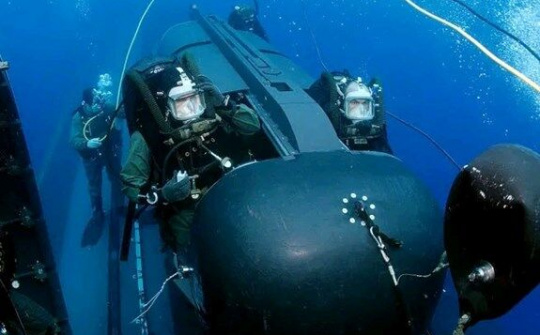 Anh trang bị 'tàu ngầm mini' cho đặc nhiệm hải quân