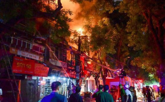 Phát hiện phần thi thể tại hiện trường vụ cháy gần Bệnh viện Nhi