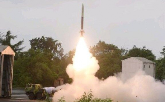 Ấn Độ tiếp tục thử thành công tên lửa tầm ngắn mới