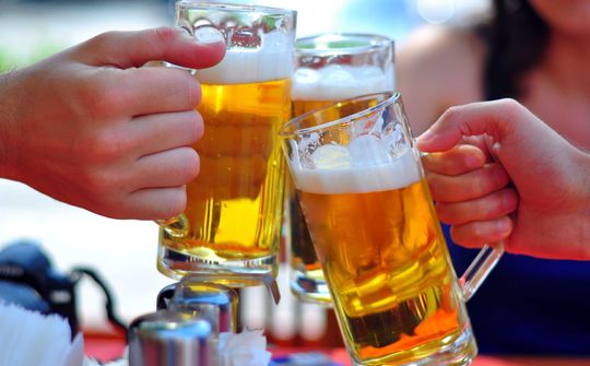 20 ca tử vong trên toàn cầu thì có 1 ca liên quan đến bia rượu