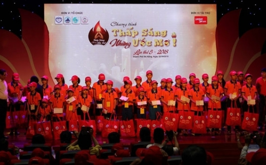 Gifts presented to needy children in central region