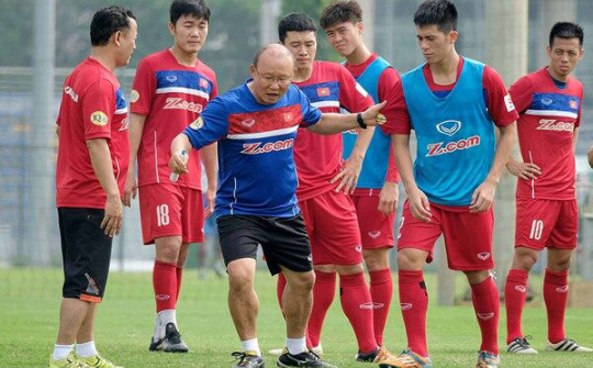 Cúp Quốc gia đổi lịch thi đấu, tuyển Việt Nam gặp khó trước thềm AFF Cup