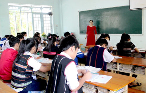 Giải quyết tình trạng thiếu giáo viên tại các tỉnh Tây Nguyên