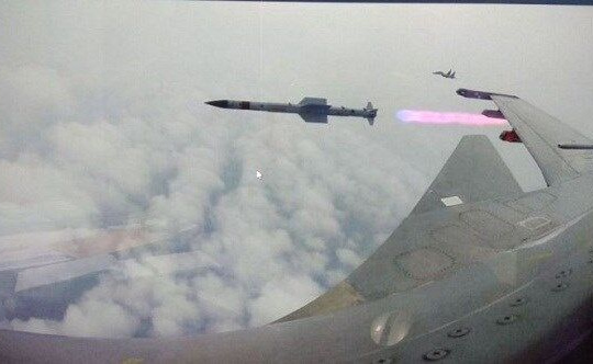 Ấn Độ thử thành công tên lửa không đối không Astra