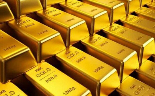 Fed nâng lãi suất, giá vàng lập tức đi xuống