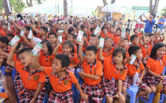Sữa học đường: Vì dinh dưỡng và chiều cao của thế hệ tương lai