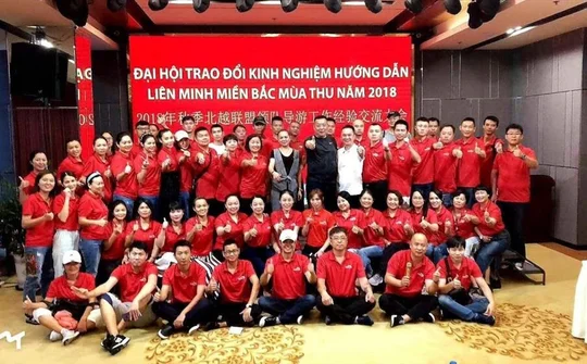 Quảng Ninh vào cuộc vụ HDV du lịch Việt Nam và Trung Quốc tổ chức “đại hội” trái phép