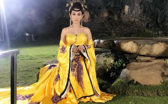 'Công chúa' Lâm Khánh Chi hóa mỹ nhân cổ trang xinh đẹp trong MV mới