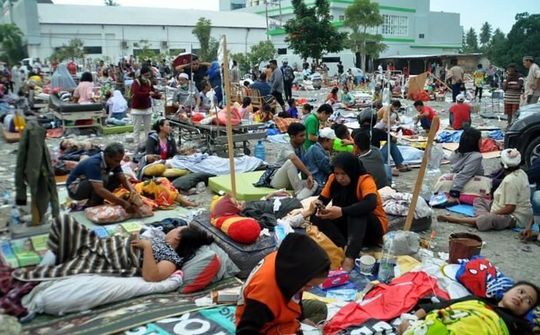 Hơn 800 người đã thiệt mạng trong thảm họa sóng thần tại Indonesia
