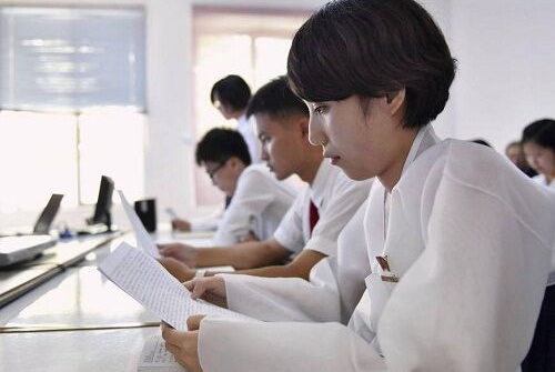 Nhật Bản thắt chặt điều kiện visa với sinh viên