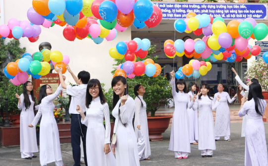 Hàng triệu học sinh, sinh viên nô nức bước vào năm học mới