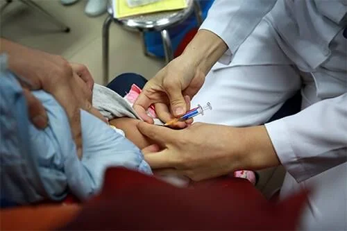 Việt Nam là 1 trong 42 nước có thể tự sản xuất vaccine phòng bệnh