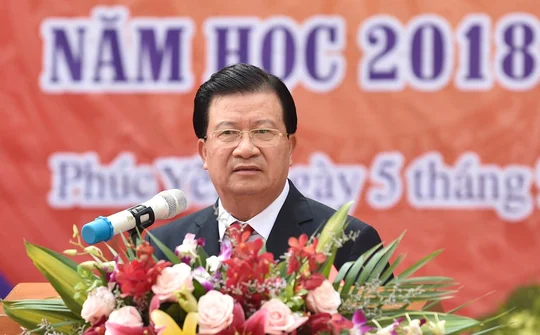 Phó Thủ tướng Trịnh Đình Dũng dự lễ khai giảng tại Vĩnh Phúc