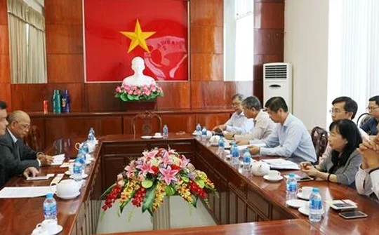 Lãnh đạo UBND TP Cần Thơ làm việc với Hiệp hội doanh nhân Việt Nam ở nước ngoài