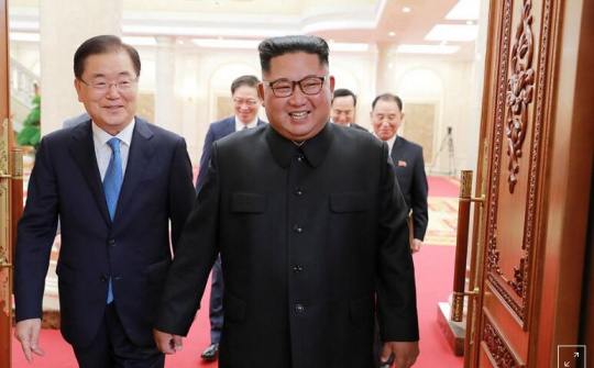 Kim Jong Un cam kết phi hạt nhân hóa trong nhiệm kì đầu tiên của ông Trump