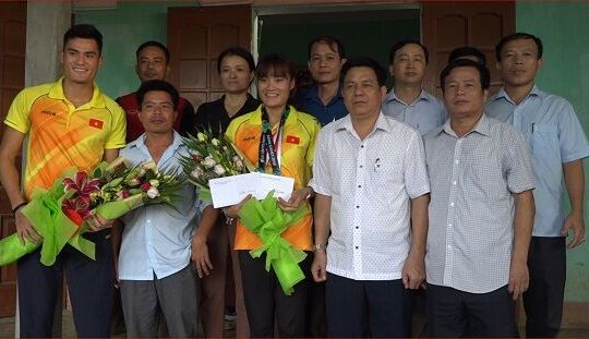 Huyện Ngọc Lặc gặp mặt 2 VĐV tham dự ASIAD 2018