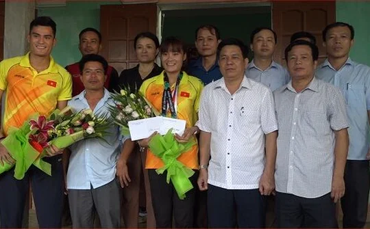 Huyện Ngọc Lặc gặp mặt 2 VĐV tham dự ASIAD 2018