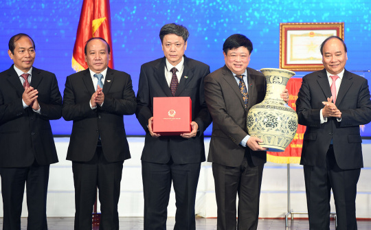 Thủ tướng trao Danh hiệu Anh hùng cho Đài Phát thanh Giải phóng