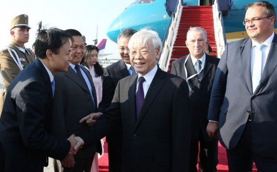 Tổng Bí thư Nguyễn Phú Trọng bắt đầu chuyến thăm chính thức Hungary