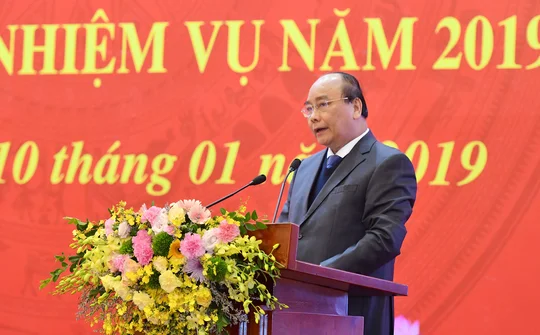 Thủ tướng: Một bộ phận cán bộ mất dân chủ, không đối thoại với dân