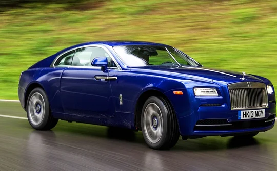 Thế giới quá giàu và phát cuồng vì Rolls-Royce?