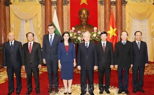 Tổng Bí thư, Chủ tịch nước Nguyễn Phú Trọng tiếp các Đại sứ trình Quốc thư