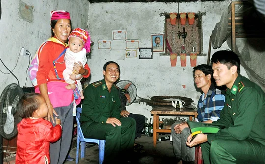 Phát huy vai trò của đội ngũ cán bộ cơ sở dân tộc thiểu số trong quân đội, đáp ứng yêu cầu trong tình hình mới