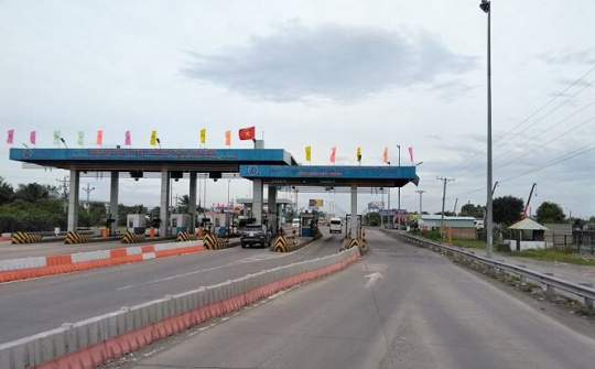 Cú 'phốt' đầu năm thu phí cao tốc TPHCM - Trung Lương