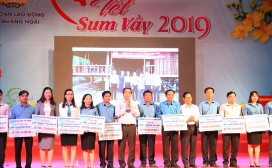 'Tết sum vầy' đến với công nhân Quảng Ngãi