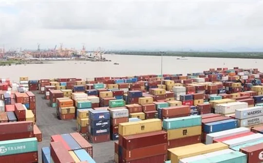 Đầu năm, Việt Nam nhập siêu một tỷ USD