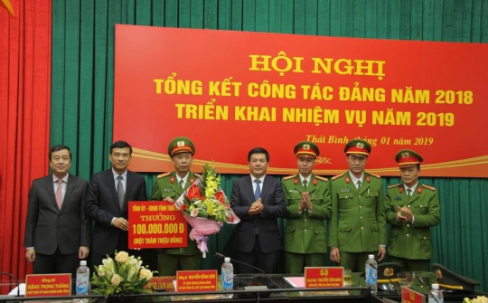 Thái Bình thưởng nóng 140 triệu cho đội điều tra phá án