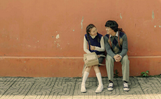 'Cua lại vợ bầu': Chàng Trọng Thoại tìm lại vợ yêu, còn Trấn Thành tìm thêm bản sắc