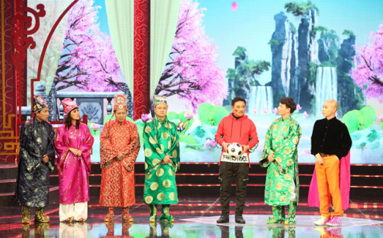 Ngọc Hoàng đòi huỷ buổi chầu để 'đi bão' cùng Quỳnh búp bê