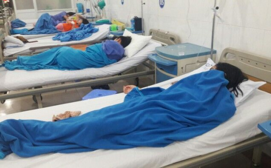 Đà Nẵng: Hàng chục người nhập viện nghi ngộ độc sau khi ăn bánh mì 