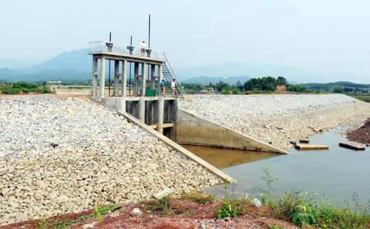 Đề xuất sửa đổi quy định xử phạt vi phạm về phòng, chống thiên tai, bảo vệ đê điều