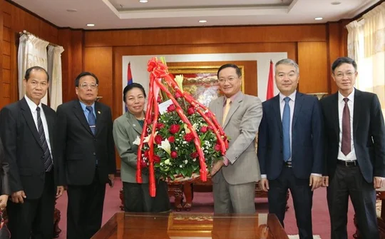 Lào chúc mừng 89 năm Ngày thành lập Đảng Cộng sản Việt Nam