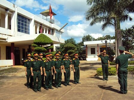 Công tác quốc phòng ở Bộ, ngành trung ương, địa phương