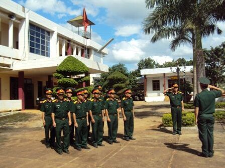 Công tác quốc phòng ở Bộ, ngành trung ương, địa phương