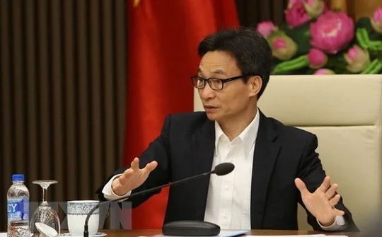 Phó Thủ tướng Vũ Đức Đam chủ trì cuộc họp về công tác bảo đảm an toàn thực phẩm
