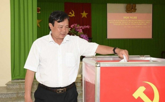 Phê chuẩn Phó Chủ tịch UBND tỉnh Trà Vinh