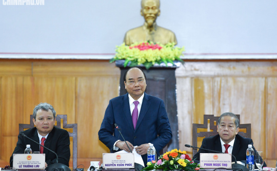 Thủ tướng kiểm tra công tác chuẩn bị Tết Kỷ Hợi tại Thừa Thiên - Huế