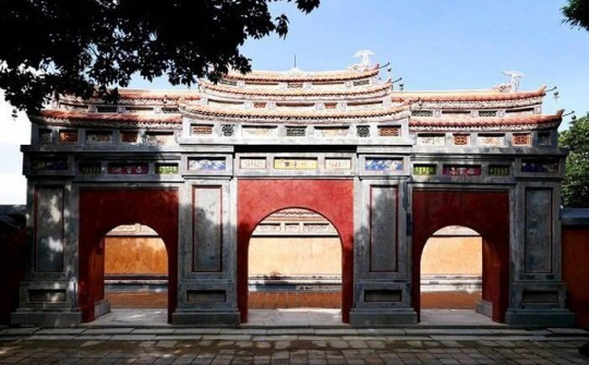 Trùng tu các công trình tại Điện Phụng Tiên của Đại Nội Huế