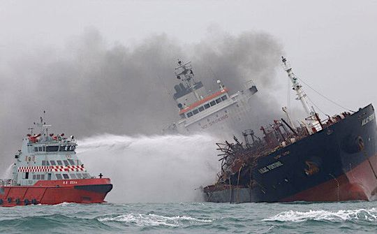 Tàu chở dầu treo cờ Việt Nam bốc cháy ngoài khơi, 1 người thiệt mạng